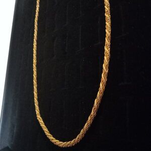 Napier white and gold toned twisted necklace.